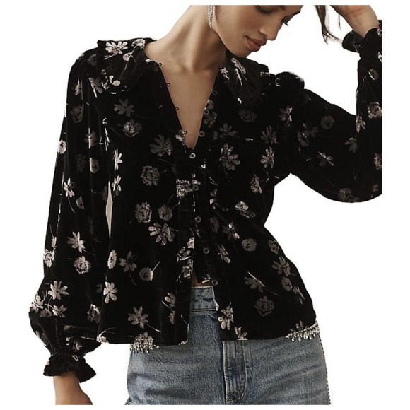 Pilcro Tops - Pilcro By Anthropologie Top Women's XS Black Floral Velvet Long‎ Sleeve Button